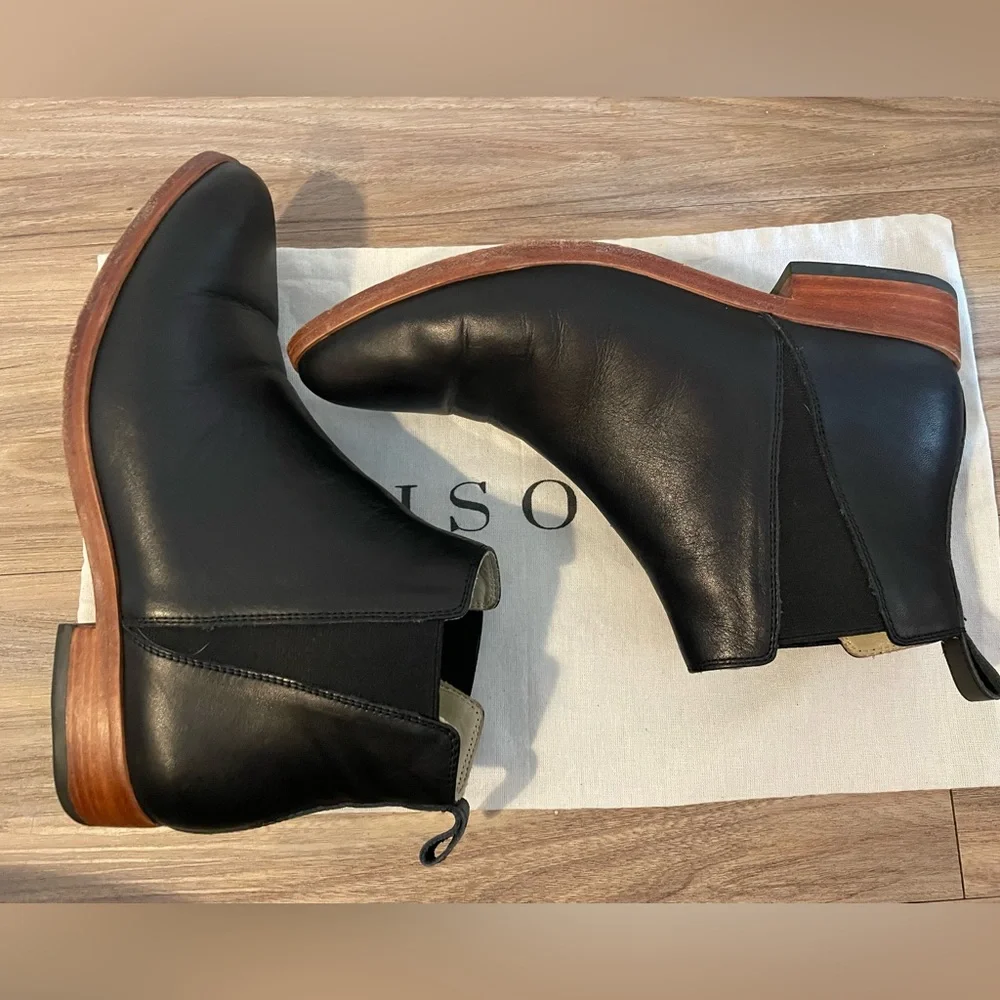 Nisolo Classic Chelsea Boot Black Leather. Only worn one time! - Picture 6 of 9